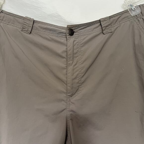 Columbia Omni-Shade Cargo Mens Shorts Size 40 Tan Hiking 10" Gorpcore Outdoor - Picture 2 of 10